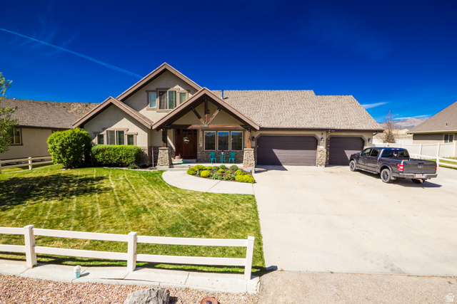 281 Kentucky Way Vernal, UT 84078 - Photo 1 of 42