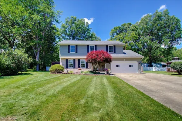 $354,000 | 1495 Fredericksburg Drive, Youngstown, OH 44512