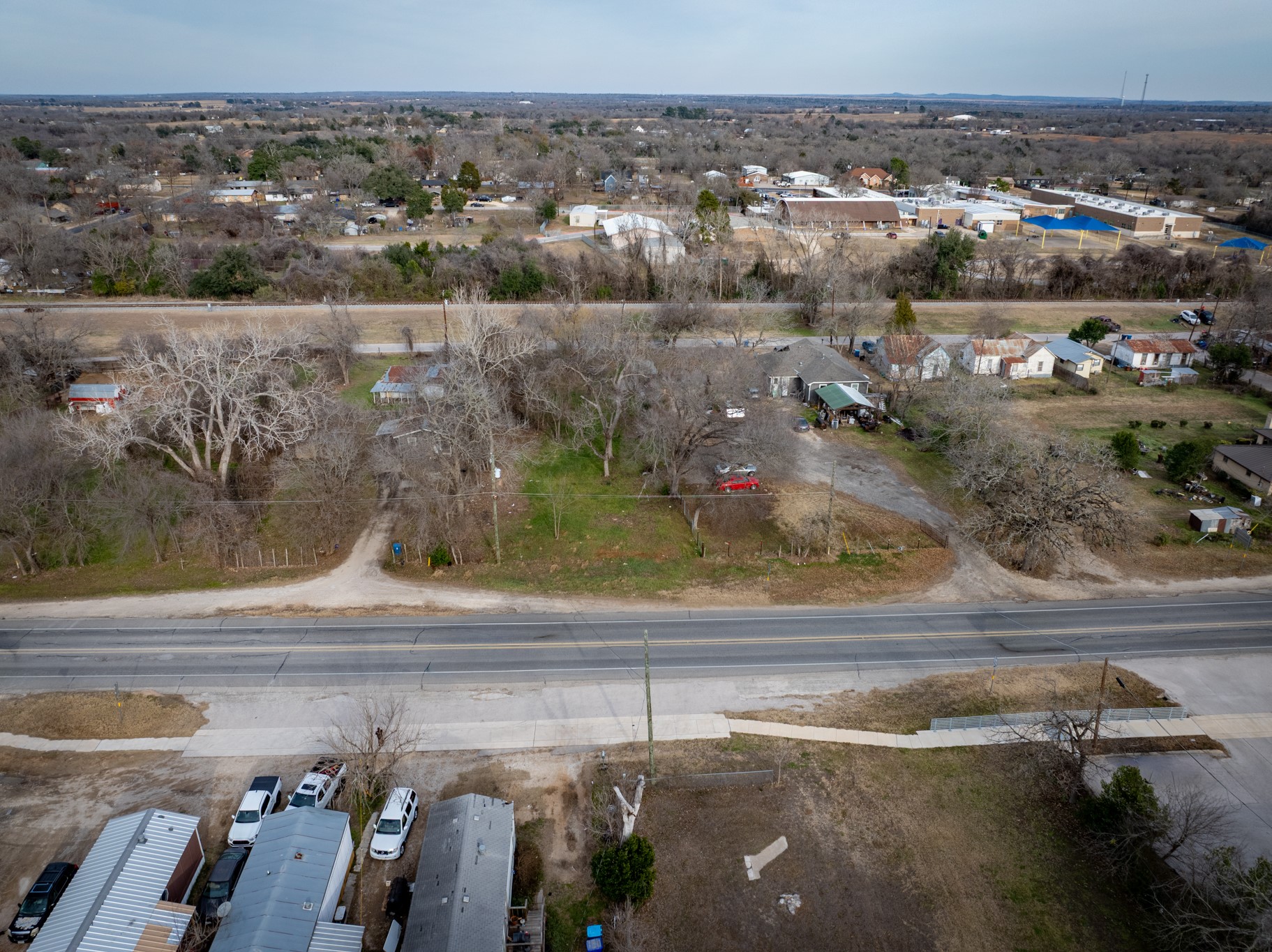 418 South Ave D Elgin, TX 78621 - Photo 17 of 29
