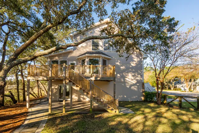 $1,599,000 | 1462 Harborsun Drive, Charleston, SC 29412