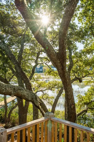 $1,599,000 | 1462 Harborsun Drive, Charleston, SC 29412