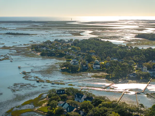 $1,599,000 | 1462 Harborsun Drive, Charleston, SC 29412