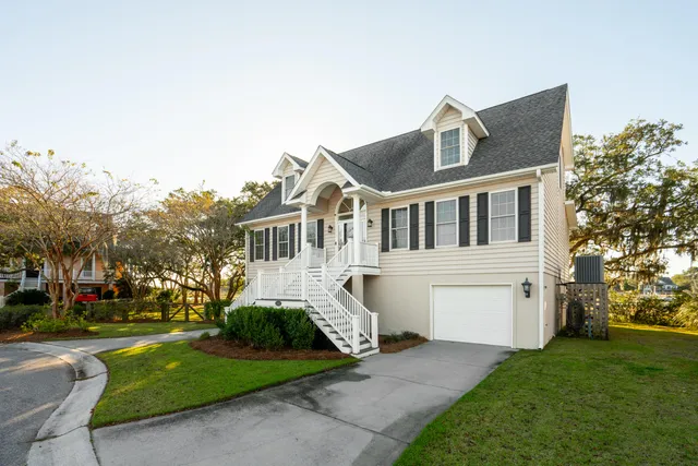 $1,599,000 | 1462 Harborsun Drive, Charleston, SC 29412