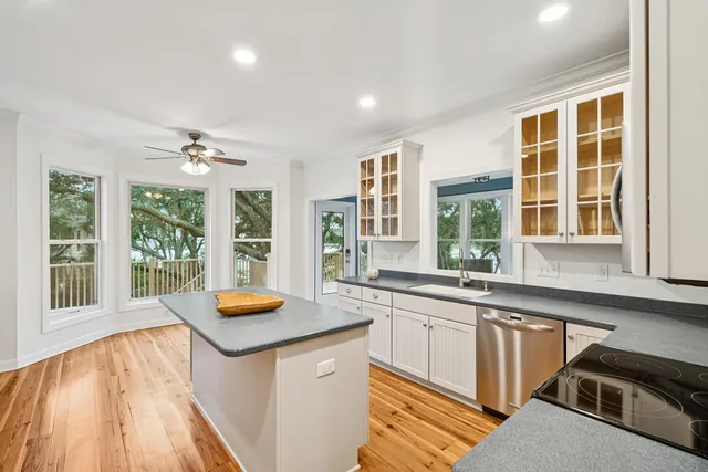 $1,599,000 | 1462 Harborsun Drive, Charleston, SC 29412