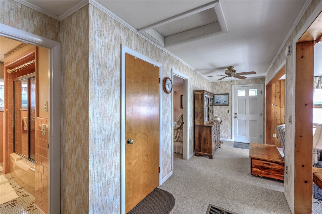175 Middlebridge Road South Kingstown, RI 02879 - Photo 15 of 30 Hallway