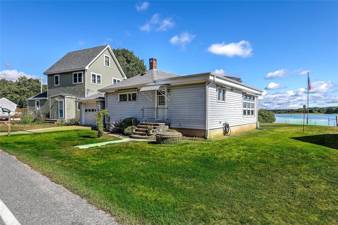 175 Middlebridge Road South Kingstown, RI 02879 - Photo 3 of 30 Front and Side View