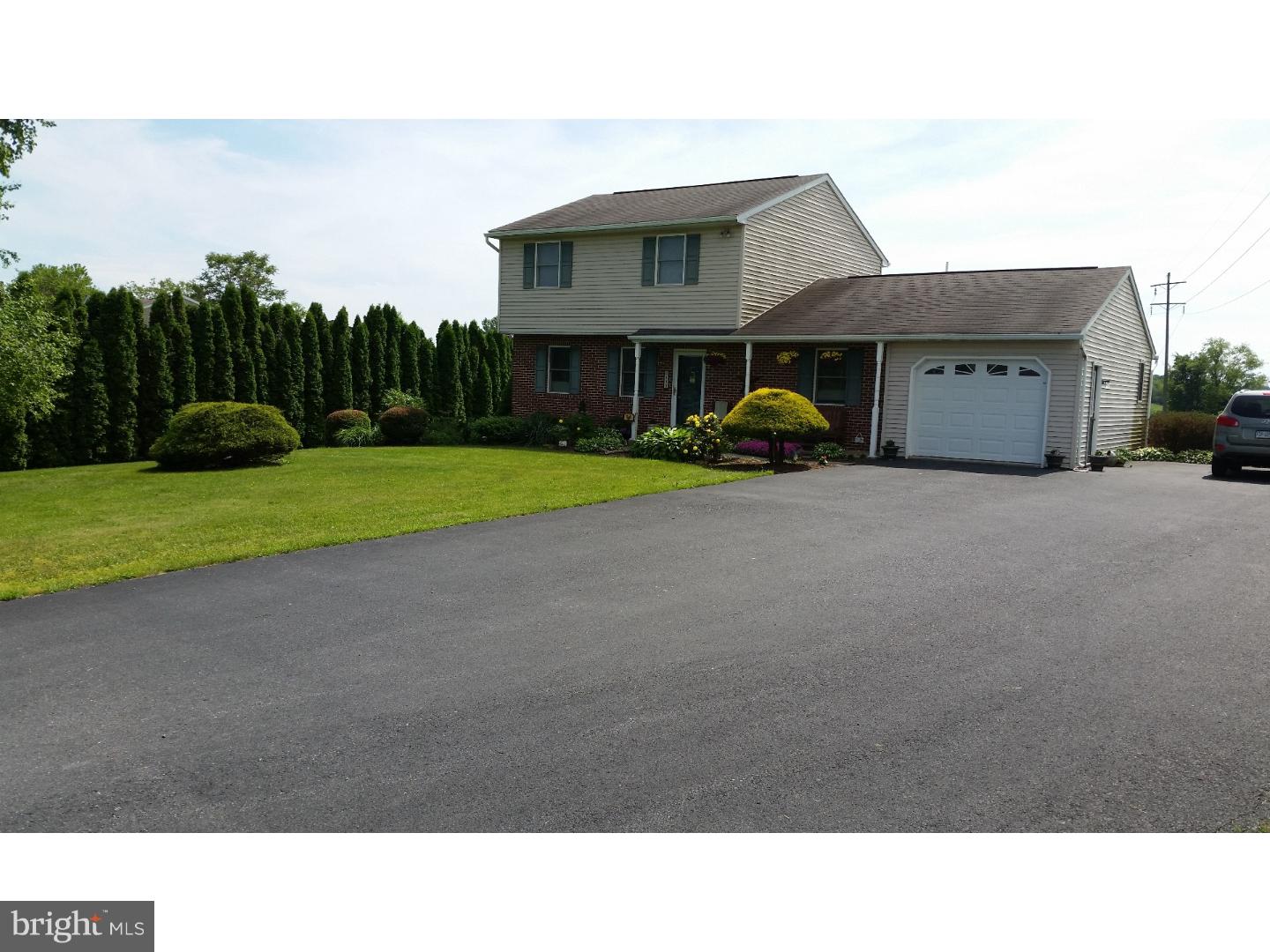 112 Fox Road Mohrsville, PA 19541 - Photo 2 of 22 Gallery Image 2