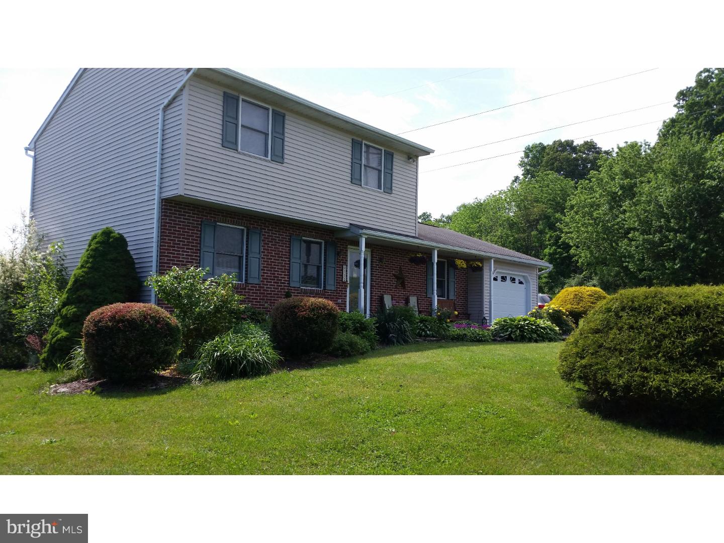 112 Fox Road Mohrsville, PA 19541 - Photo 3 of 22 Gallery Image 3