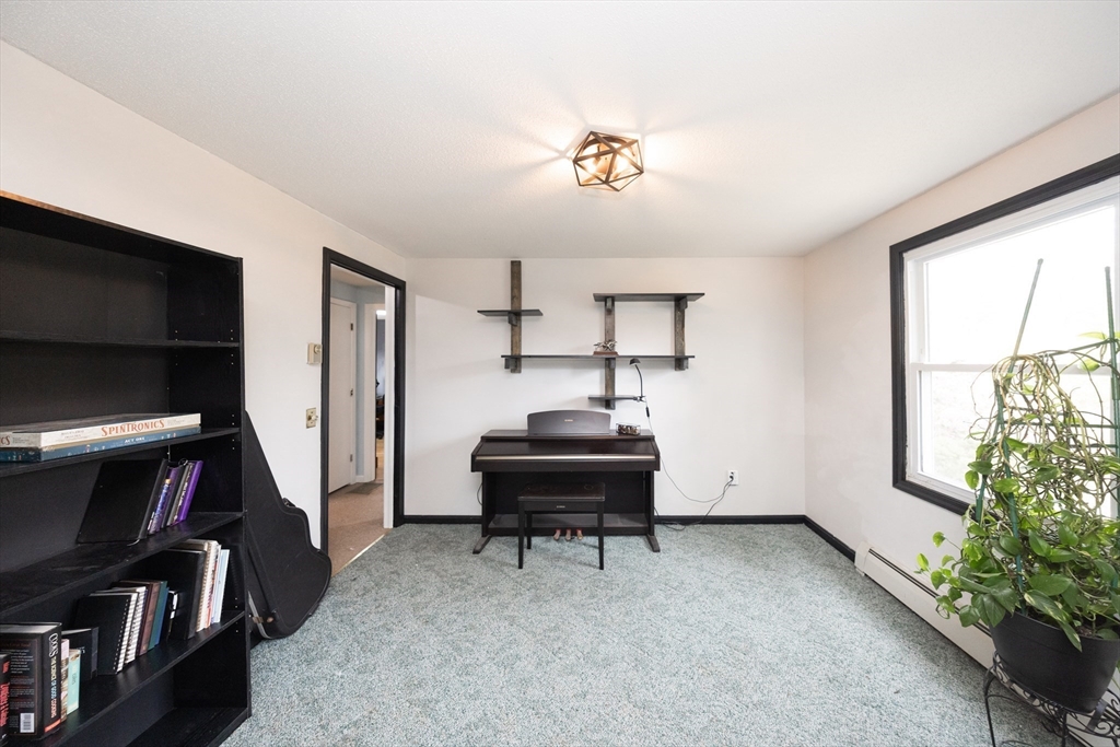 279 Little Alum Road Brimfield, MA 01010 - Photo 8 of 27