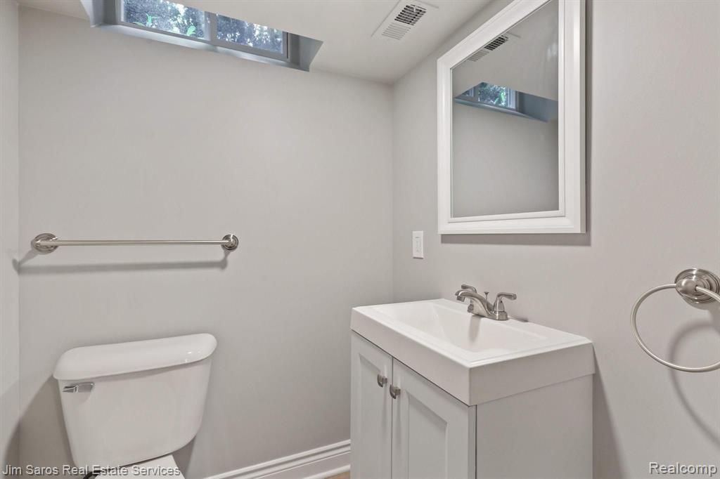 748 Pemberton Road Grosse Pointe Park, MI 48230 - Photo 28 of 37