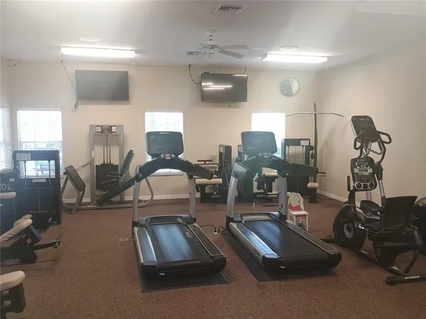 $270,000 | 10000 Southwest 52nd Avenue, Unit 77, Gainesville, FL 32608