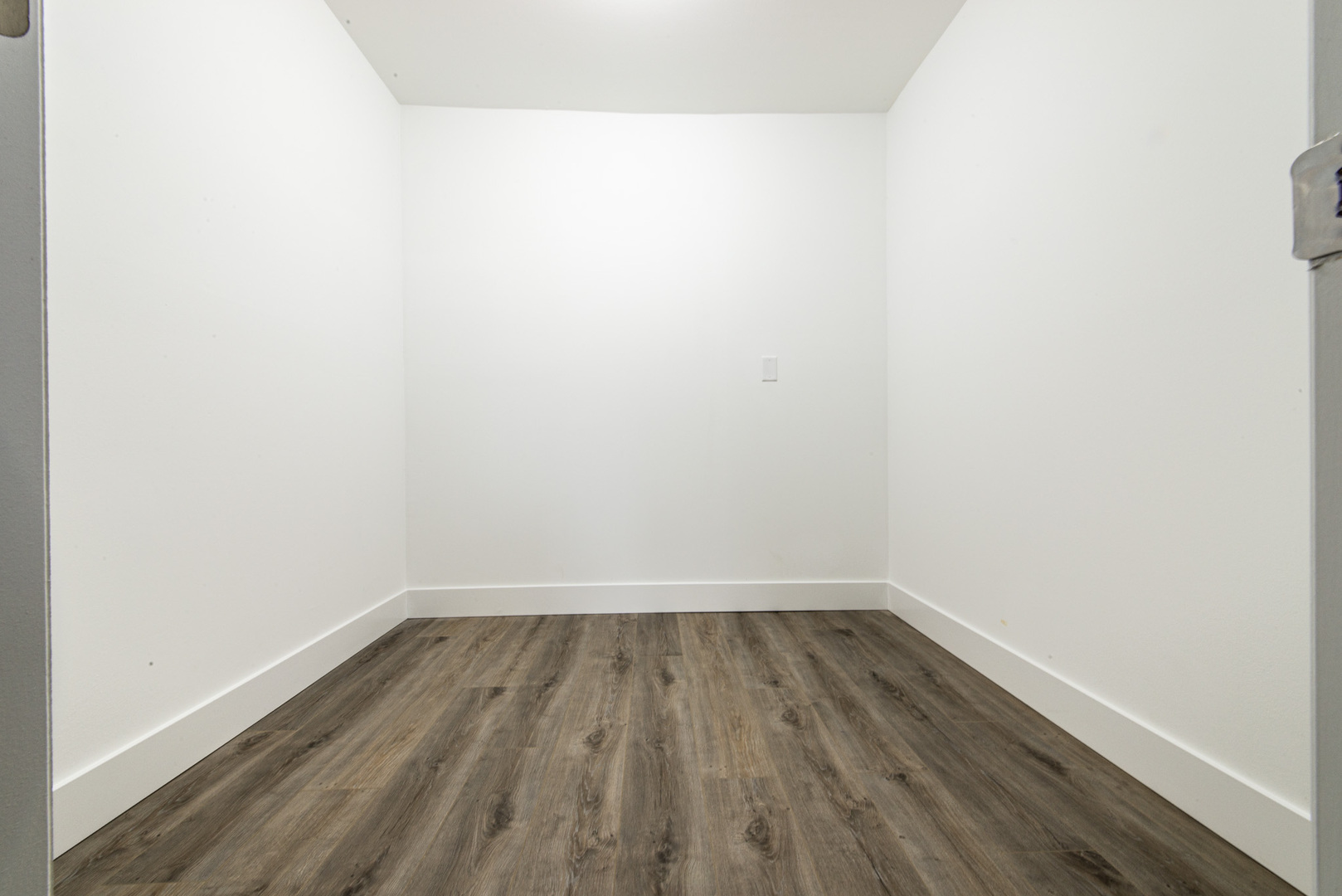 814 East Old Willow Road, Unit 109 Prospect Heights, IL 60070 - Photo 22 of 36 a view of wooden floor in a room