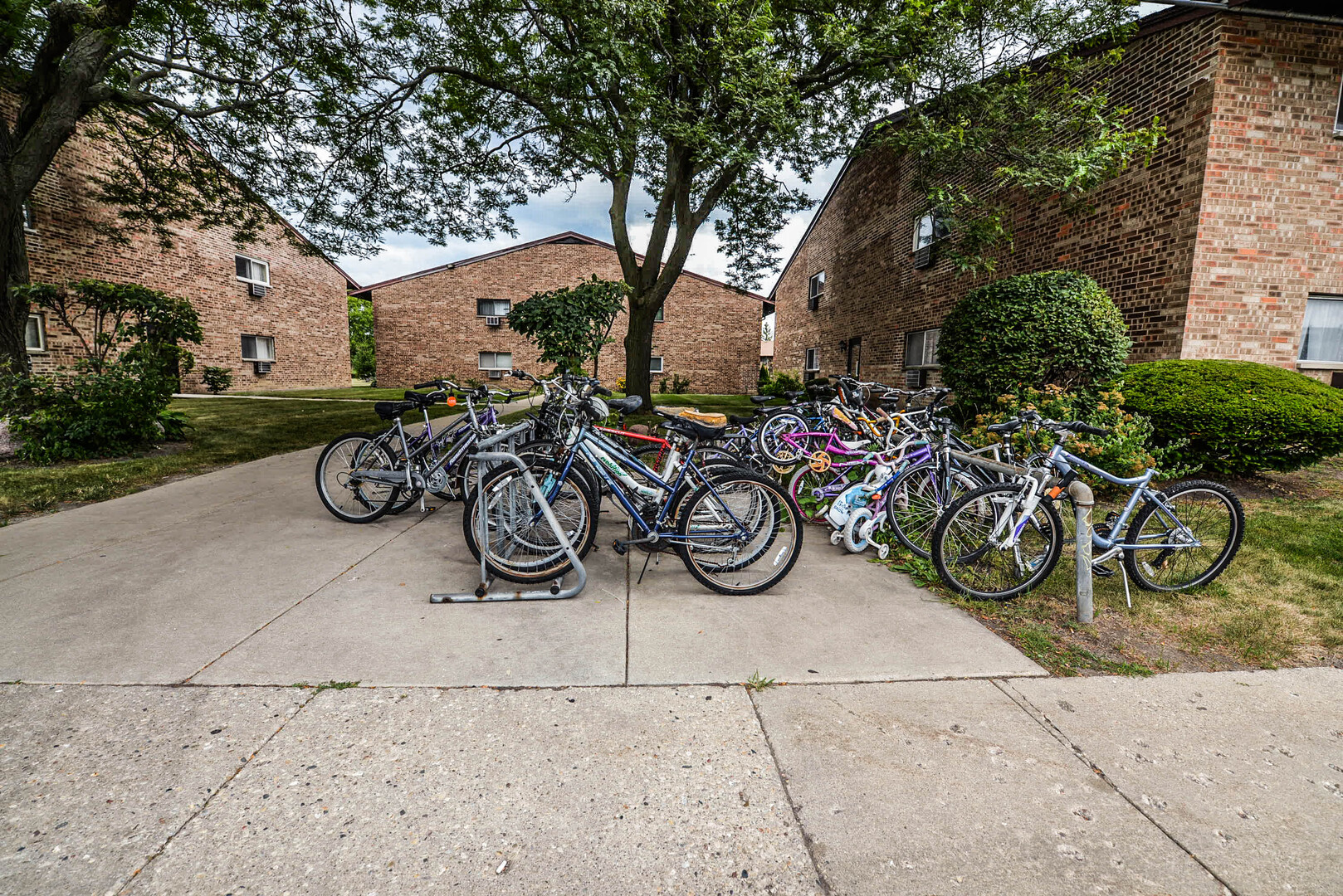 814 East Old Willow Road, Unit 109 Prospect Heights, IL 60070 - Photo 32 of 36 a couple of bicycles parked next to a road