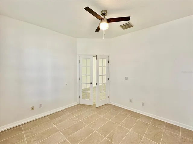 $2,600 | 5223 58th Terrace East, Bradenton, FL 34203