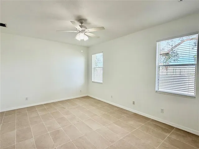 $2,600 | 5223 58th Terrace East, Bradenton, FL 34203