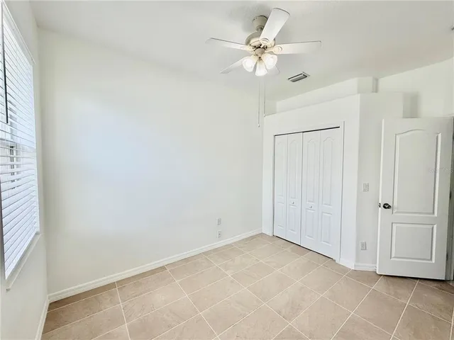 $2,600 | 5223 58th Terrace East, Bradenton, FL 34203
