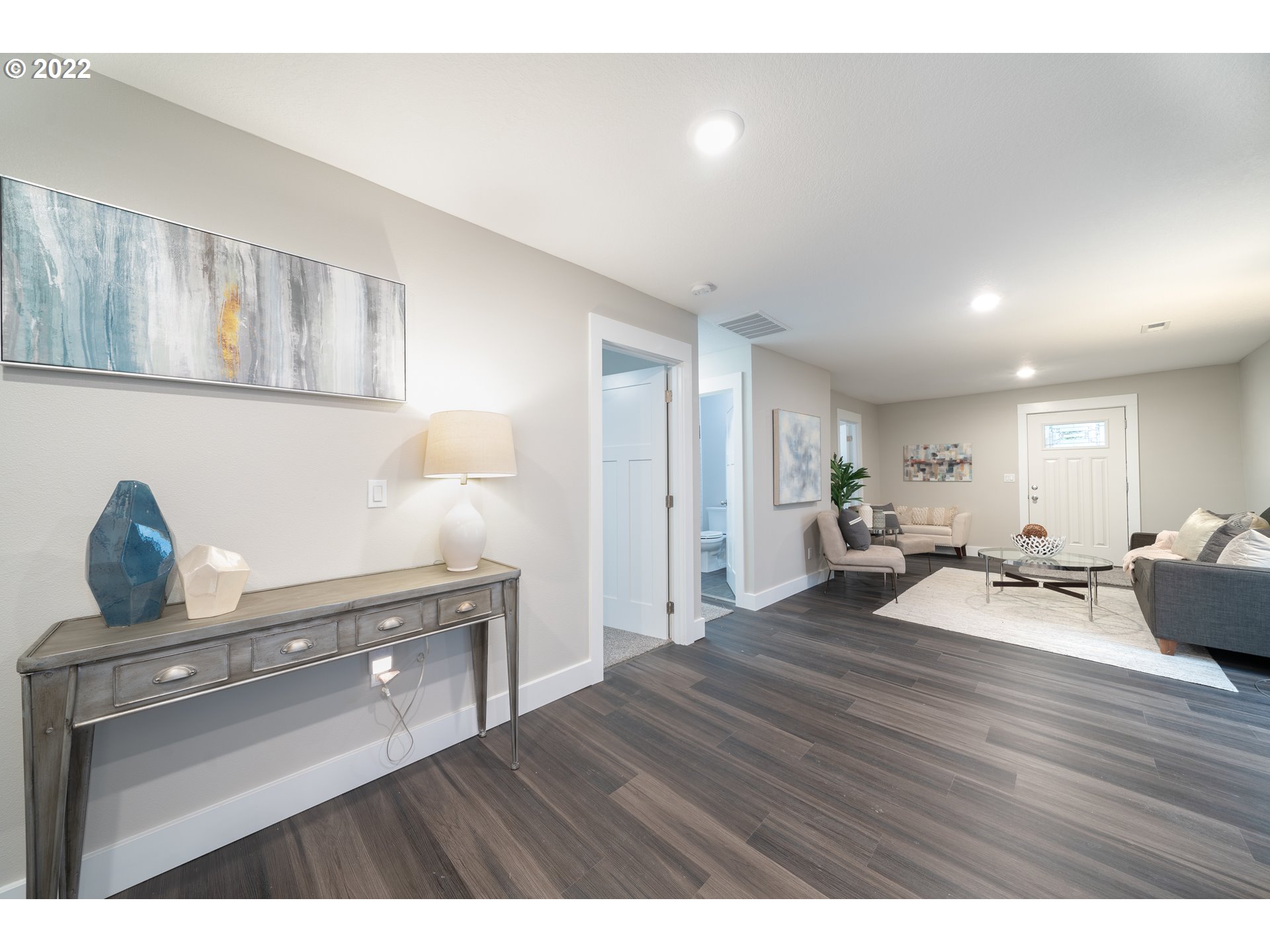 4332 Southwest Marigold Street Portland, OR 97219 - Photo 4 of 17 Gallery Image 4