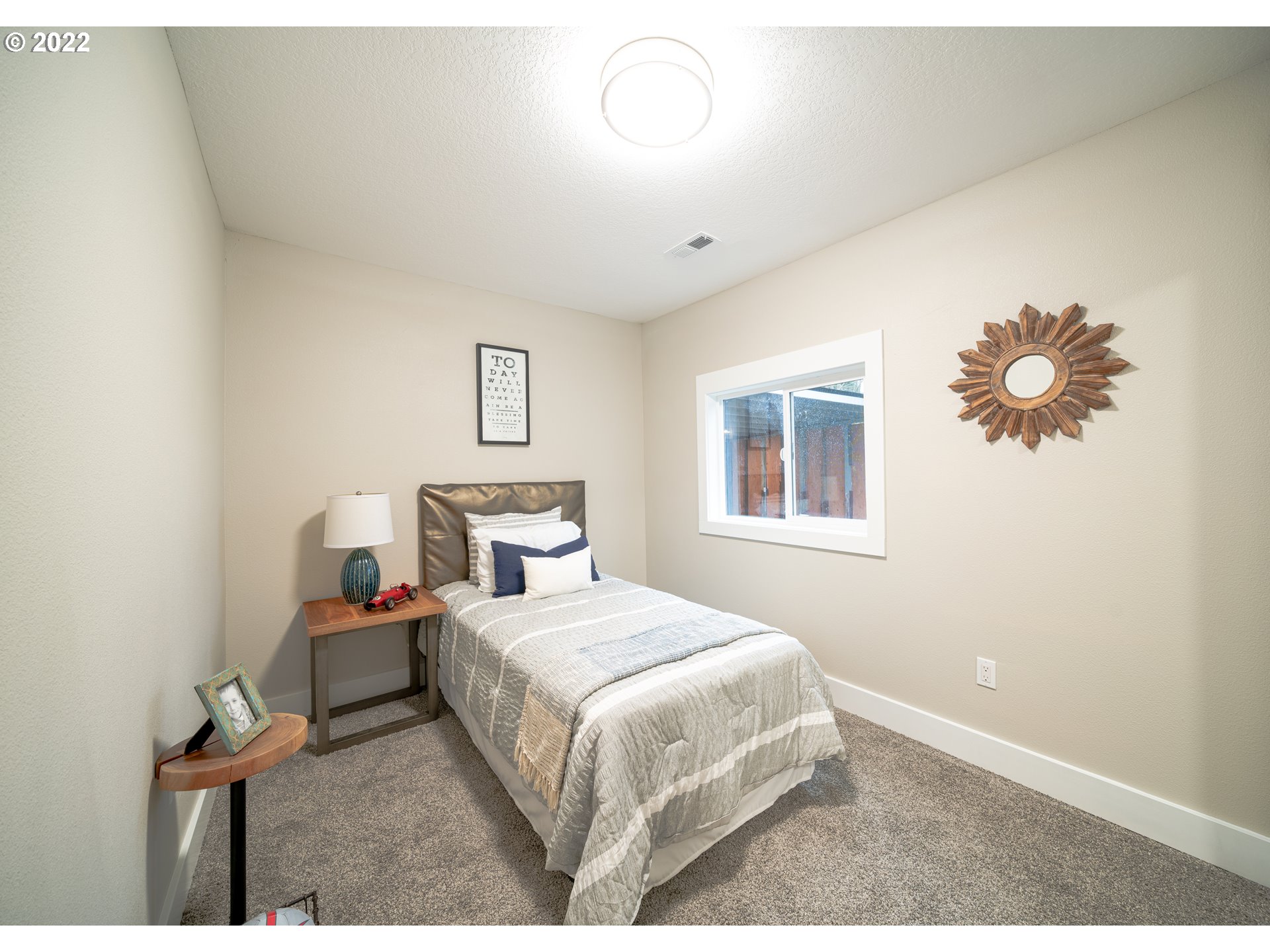 4332 Southwest Marigold Street Portland, OR 97219 - Photo 7 of 17 Gallery Image 7