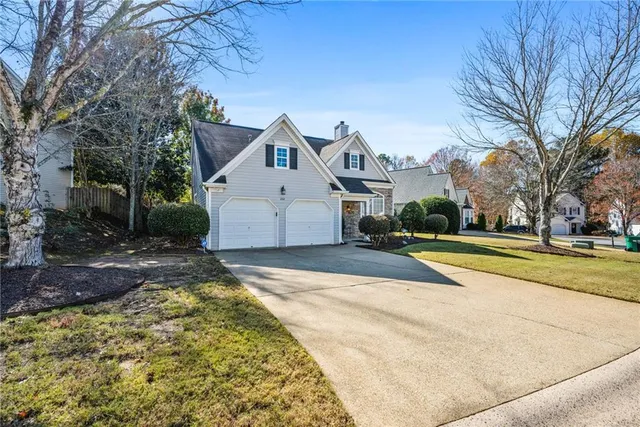$425,000 | 202 Weatherstone Crossing, Woodstock, GA 30188