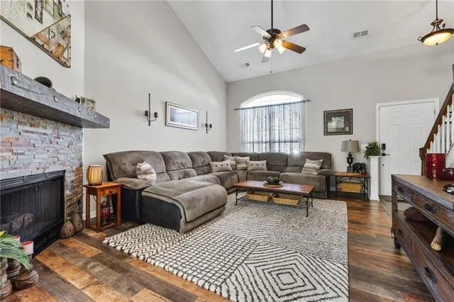 $425,000 | 202 Weatherstone Crossing, Woodstock, GA 30188