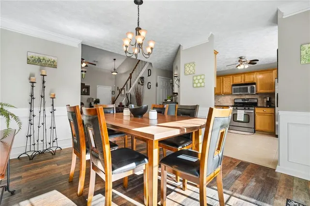 $425,000 | 202 Weatherstone Crossing, Woodstock, GA 30188