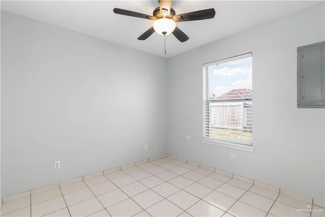 $1,200 | 1804 Grayson Avenue, McAllen, TX 78504
