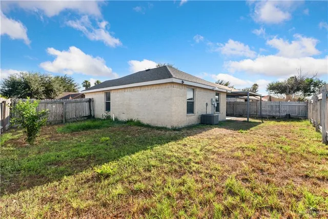 $1,200 | 1804 Grayson Avenue, McAllen, TX 78504