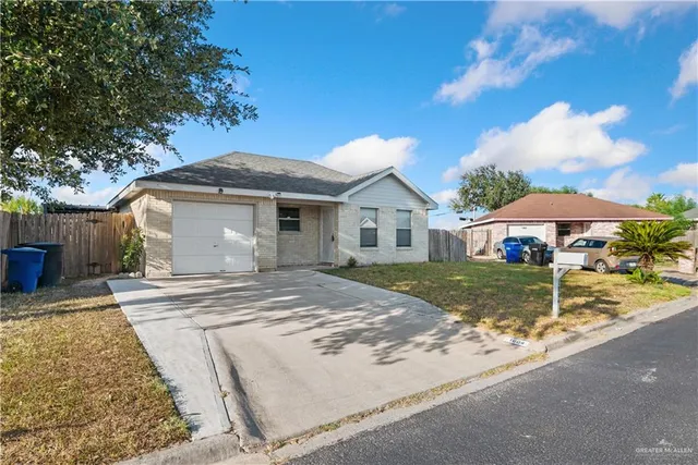 $1,200 | 1804 Grayson Avenue, McAllen, TX 78504