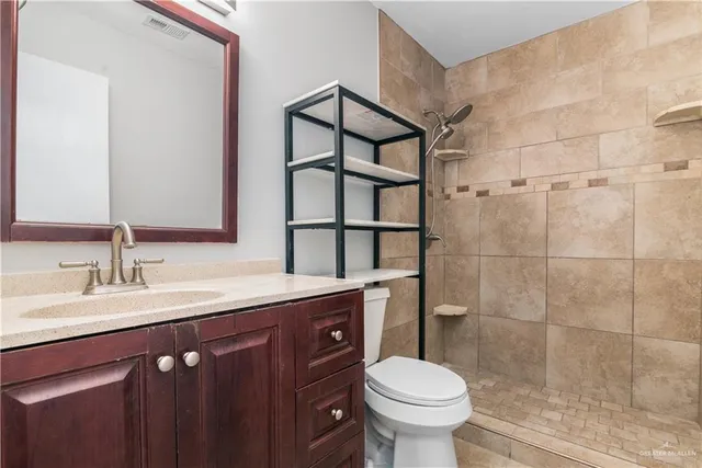 $1,200 | 1804 Grayson Avenue, McAllen, TX 78504