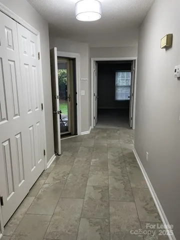 $2,100 | 19831 Henderson Road, Unit E, Cornelius, NC 28031