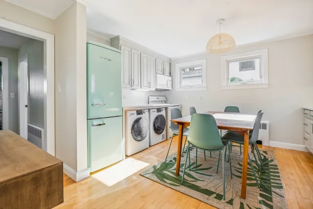 $3,975 | 1 Goodwins Court, Marblehead, MA 01945