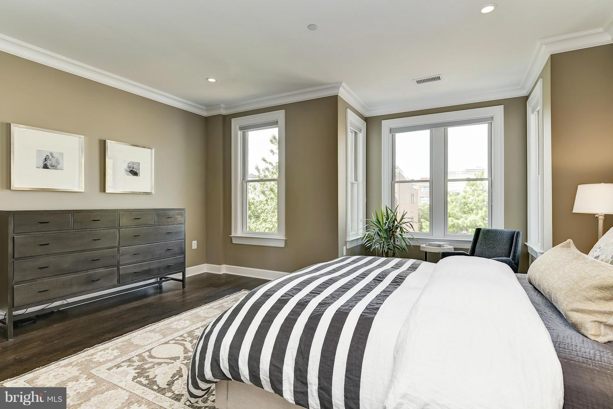 327 9th Street Northeast Washington, DC 20002 - Photo 12 of 30 Bedroom (Master)