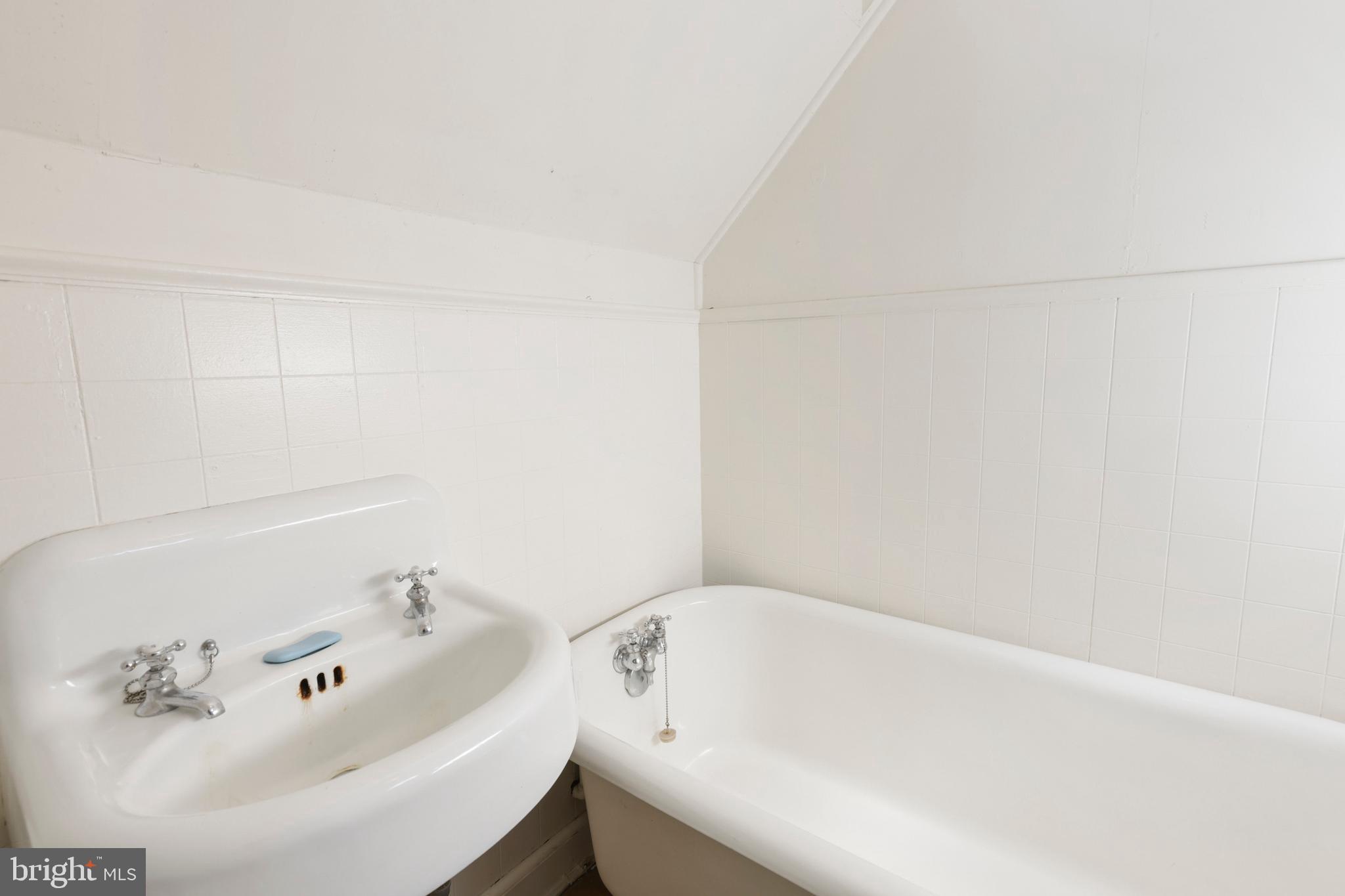 306 Woodlawn Road Baltimore, MD 21210 - Photo 50 of 57