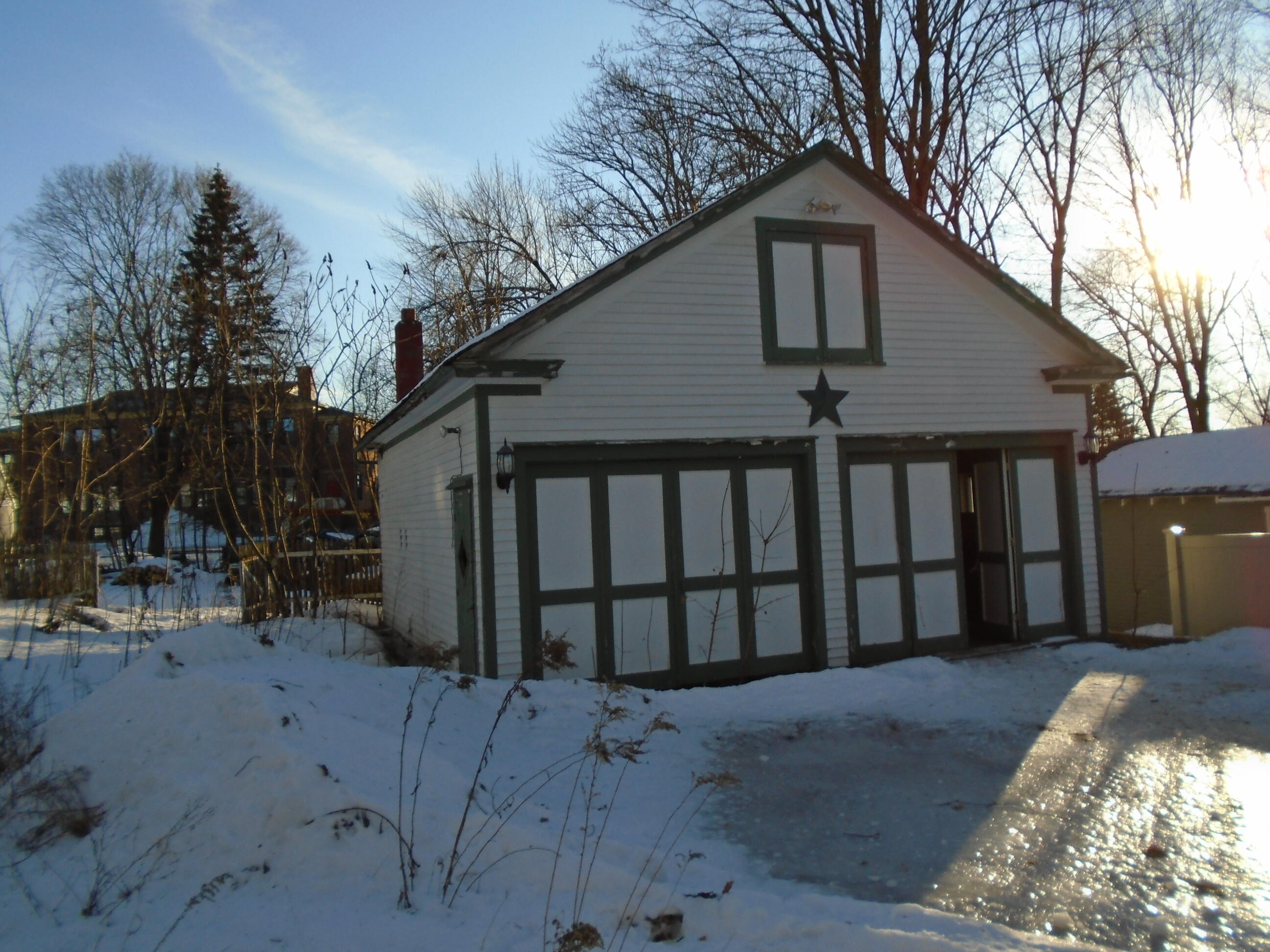 6 Proulx Court Springvale, ME 04083 - Photo 3 of 32 1B