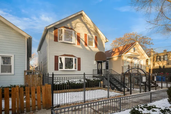 $1,075,000 | 2516 West Lyndale Street, Chicago, IL 60647