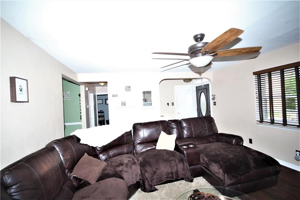 841 Hamil Road Verona, PA 15147 - Photo 2 of 23 Gallery Image 2