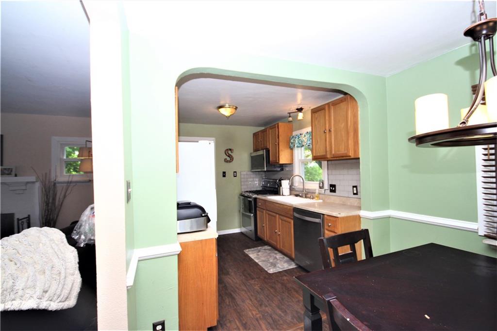 841 Hamil Road Verona, PA 15147 - Photo 4 of 23 Gallery Image 4