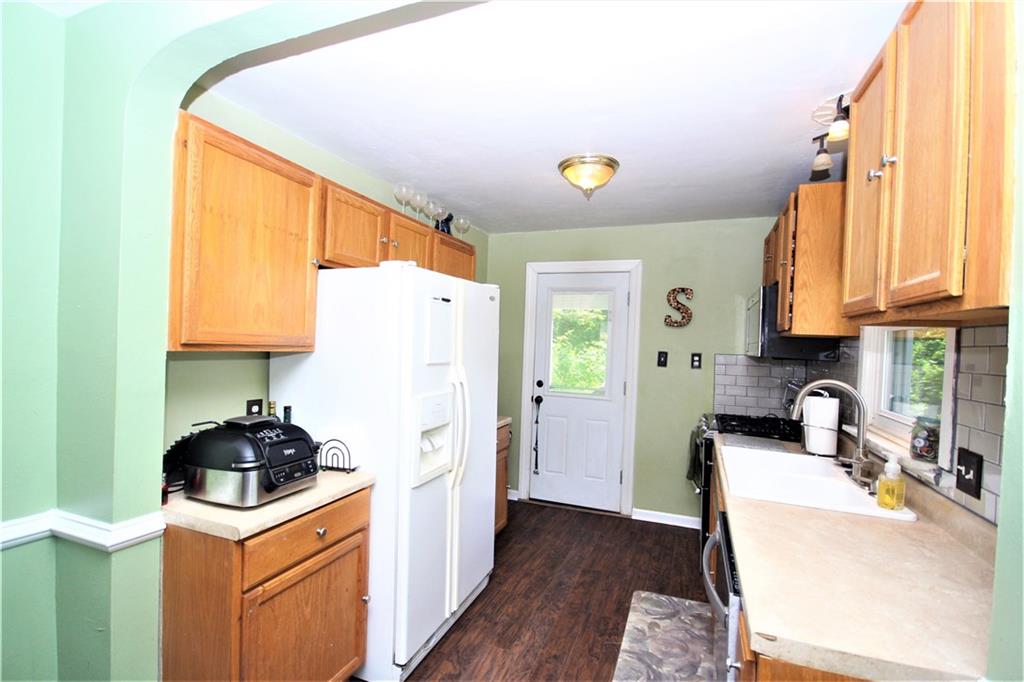 841 Hamil Road Verona, PA 15147 - Photo 6 of 23 Gallery Image 6