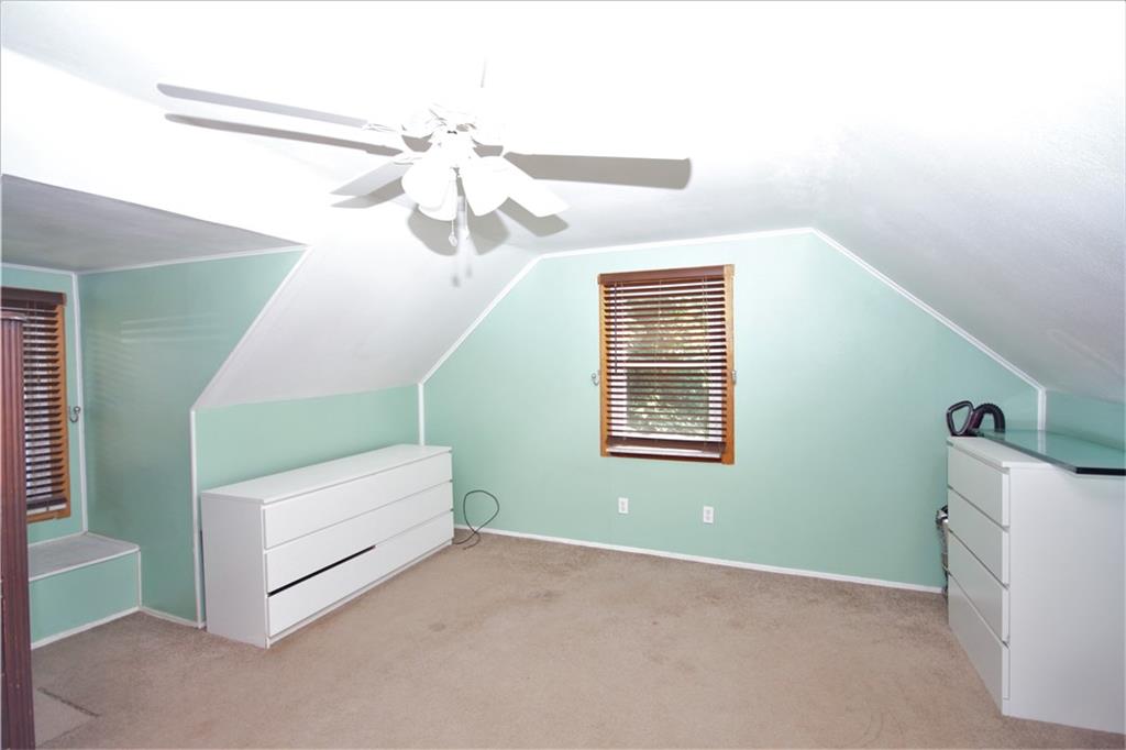 841 Hamil Road Verona, PA 15147 - Photo 10 of 23 Gallery Image 10