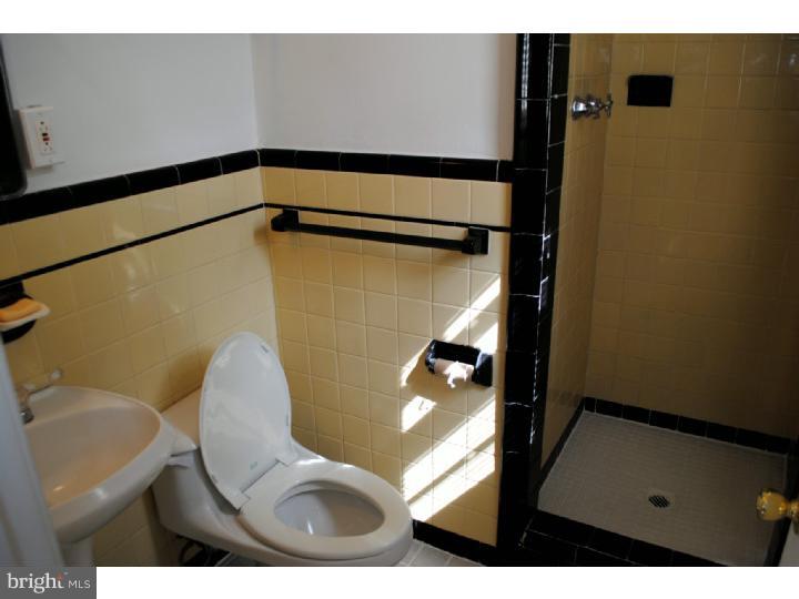 8429 Temple Road Philadelphia, PA 19150 - Photo 14 of 25 Bathroom