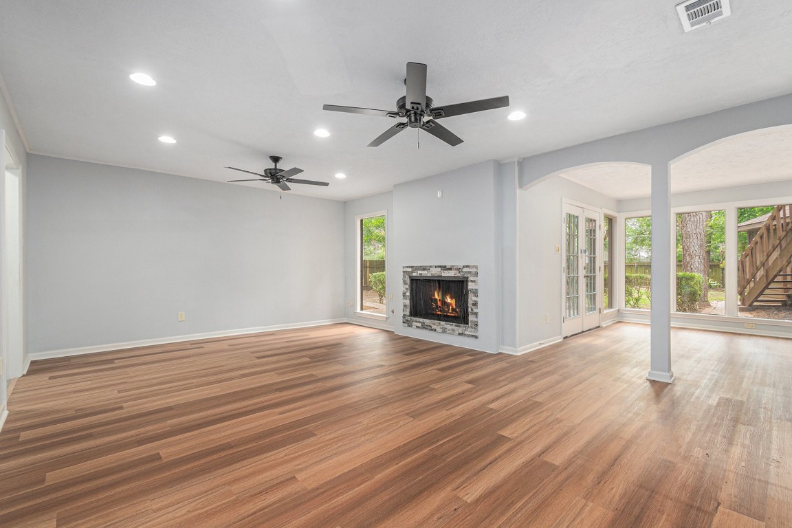 6307 Bayonne Drive Spring, TX 77389 - Photo 8 of 47