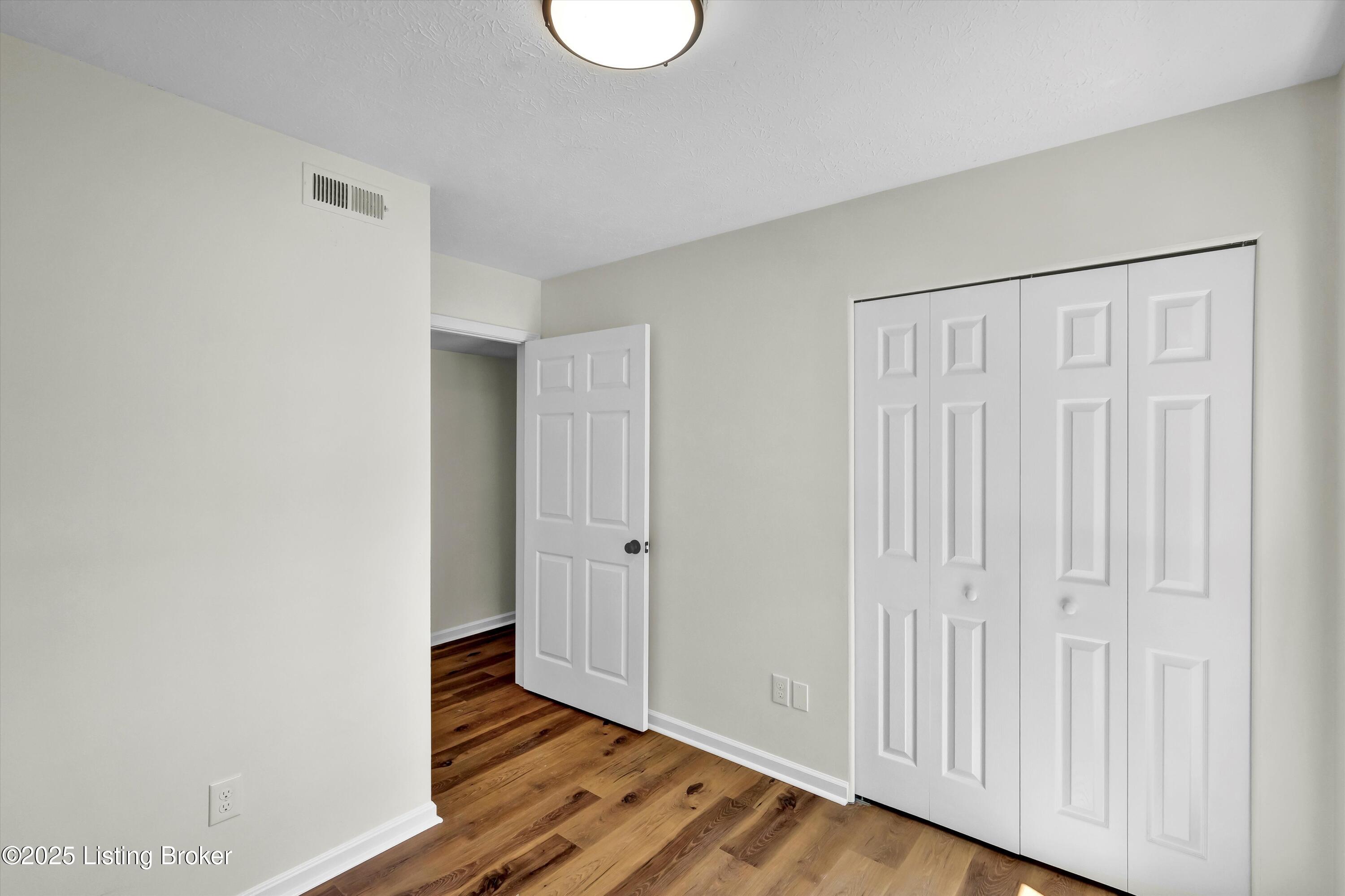 6012 Hurstview Road Louisville, KY 40291 - Photo 19 of 39 18-6012 Hurstview Rd