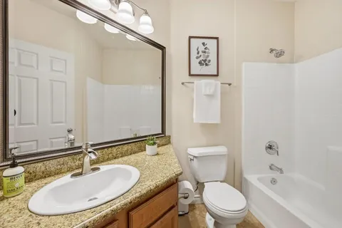 $825,000 | 3855 Elijah Court, Unit 721, San Diego, CA 92130