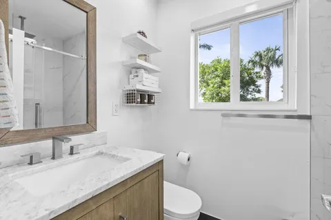 $985,000 | 409 North 14th Avenue, Hollywood, FL 33020