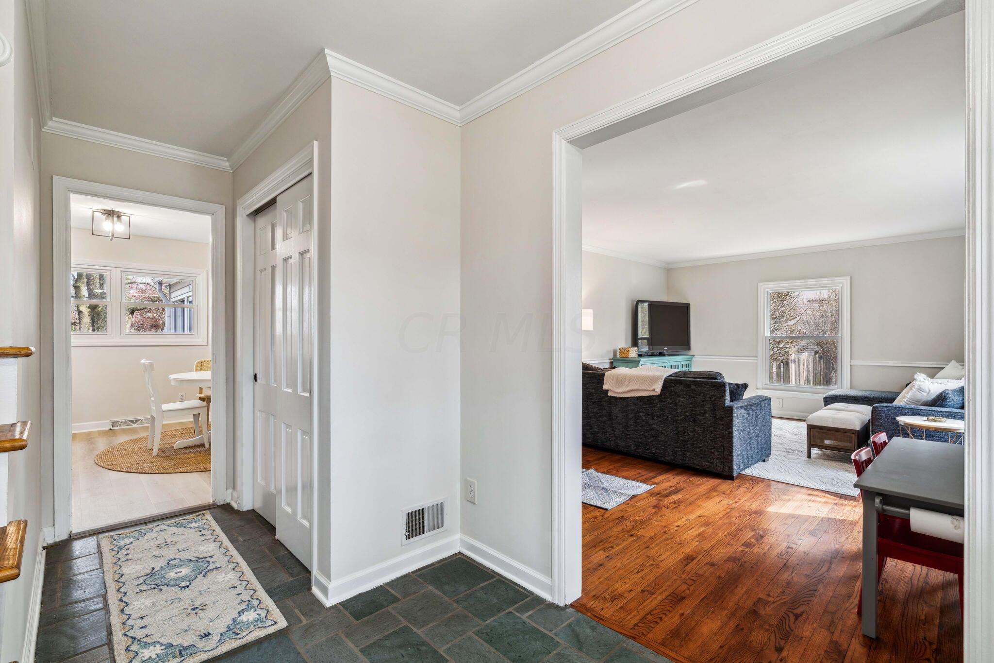 2786 Elginfield Road Columbus, OH 43220 - Photo 8 of 52 17-web-or-mls-2786-elginfield-rd