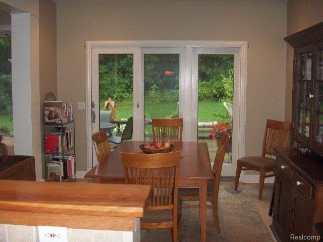 11255 Clyde Road Fenton, MI 48430 - Photo 8 of 25 Dining Room