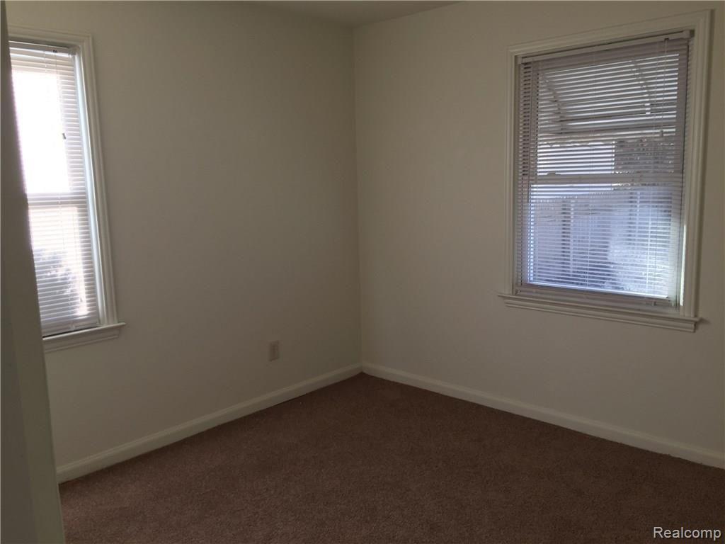 4511 Oliver Road Royal Oak, MI 48073 - Photo 6 of 8