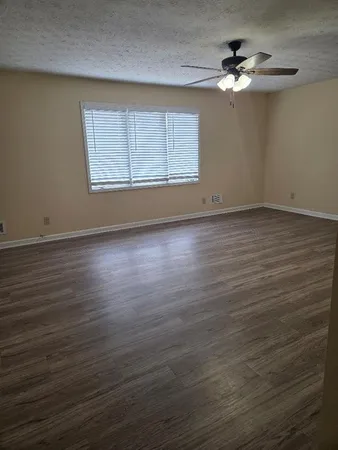 $1,800 | 2120 Fieldstone View Court Southeast, Conyers, GA 30013