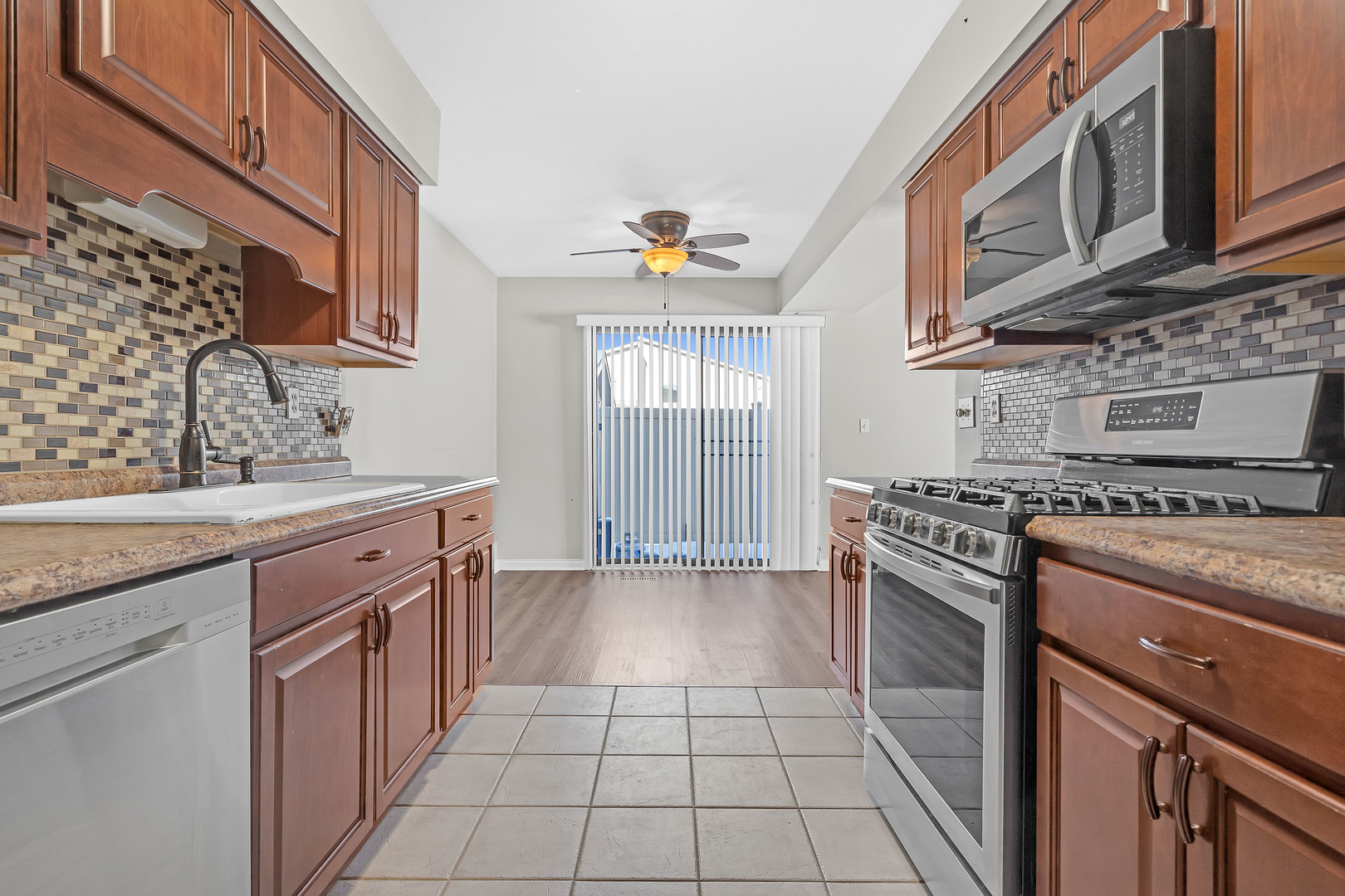730 Lake Road, Unit 730 New Lenox, IL 60451 - Photo 11 of 26