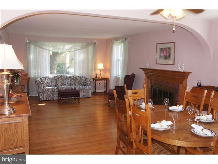 115 Fairhill Road Morton, PA 19070 - Photo 3 of 22 Living Room
